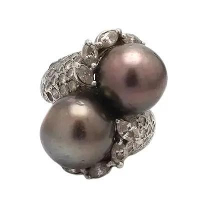 Platinum Ring with Tahitian Pearls and Diamonds