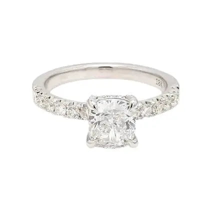 18k White Gold Ring with Diamonds