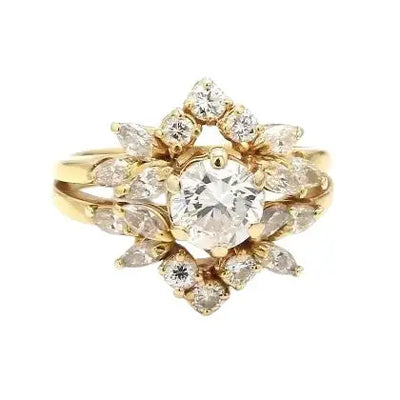 18k Yellow Gold Ring with Diamonds