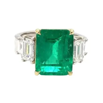 Colombian Emerald and Diamond Ring