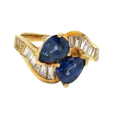 18k Yellow Gold Ring with Sapphires and Diamonds