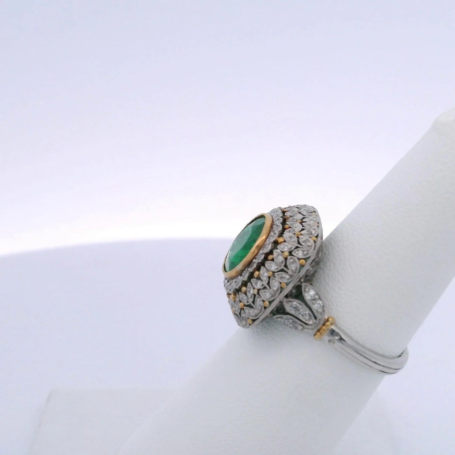 2.00CT EMERALD & 0.92CTW DIAMOND RING