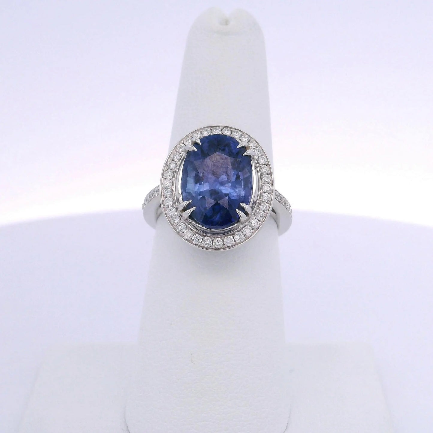 8.07CTW OVAL SAPPHIRE & 0.50CTW ROUND BRILLIANT CUT DIAMOND RING