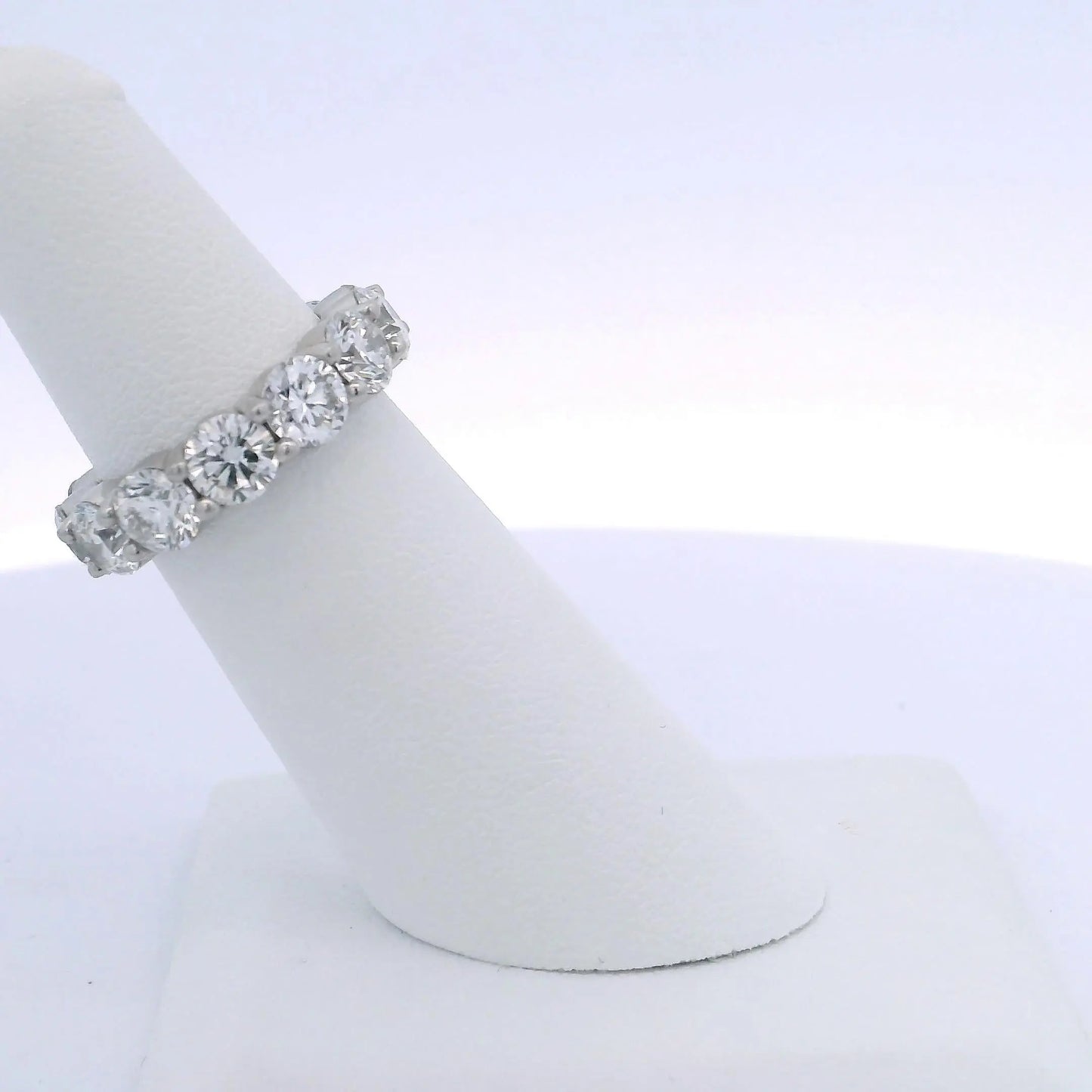 6.03CTW ROUND BRILLIANT CUT DIAMOND ETERNITY BAND