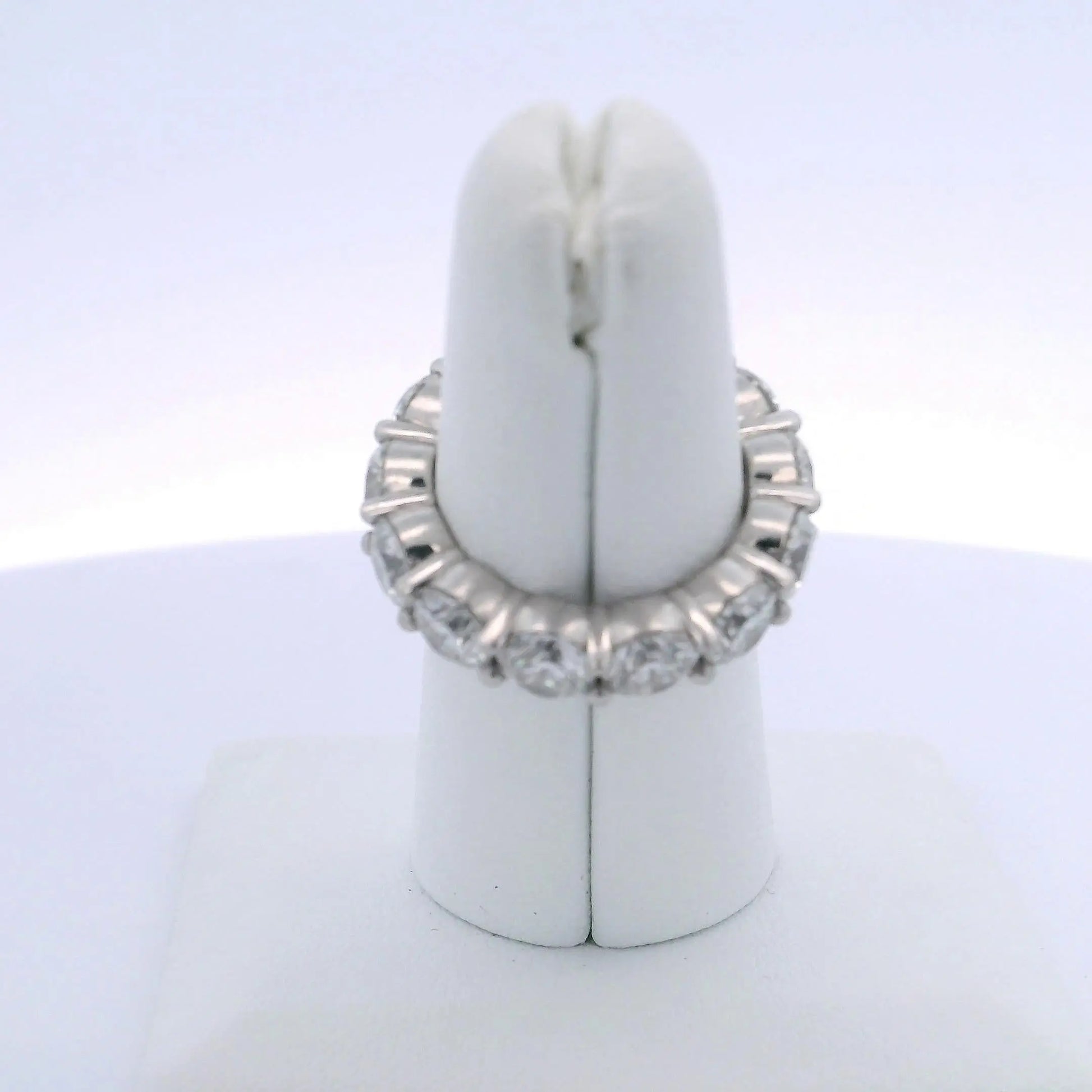 6.03CTW ROUND BRILLIANT CUT DIAMOND ETERNITY BAND