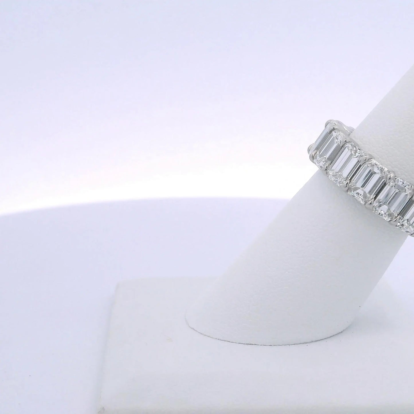 11.85CTW EMERALD CUT DIAMOND ETERNITY BAND