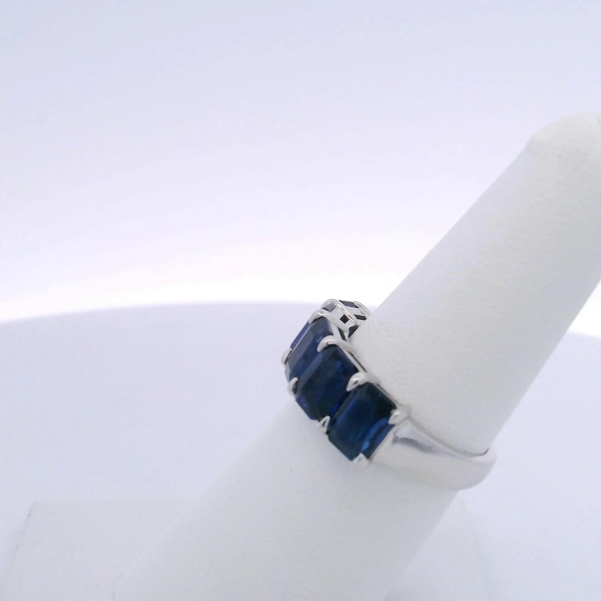 5.18CTW EMERALD CUT SAPPHIRE RING