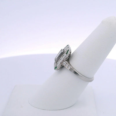0.95CTW BAGUETTE CUT DIAMOND & 0.88CTW EMERALD CUT RING