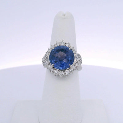 8.23CTW ROUND SAPPHIRE & 0.85CTW BAGUETTE & ROUND BRILLIANT CUT DIAMOND RING