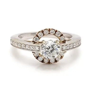 14k White Gold Ring with Round Brilliant Cut Diamonds