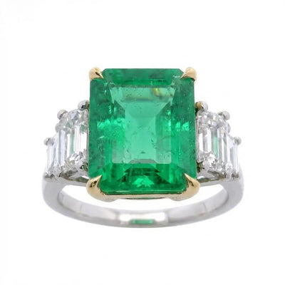5.34CT OVAL COLOMBIAN EMERALD