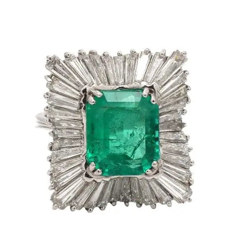 4.85ct Emerald-Cut Colombian Emerald with 4.00ctw Tapered Baguette Diamonds
