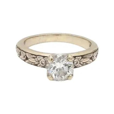 18K White Gold Ring with Diamond