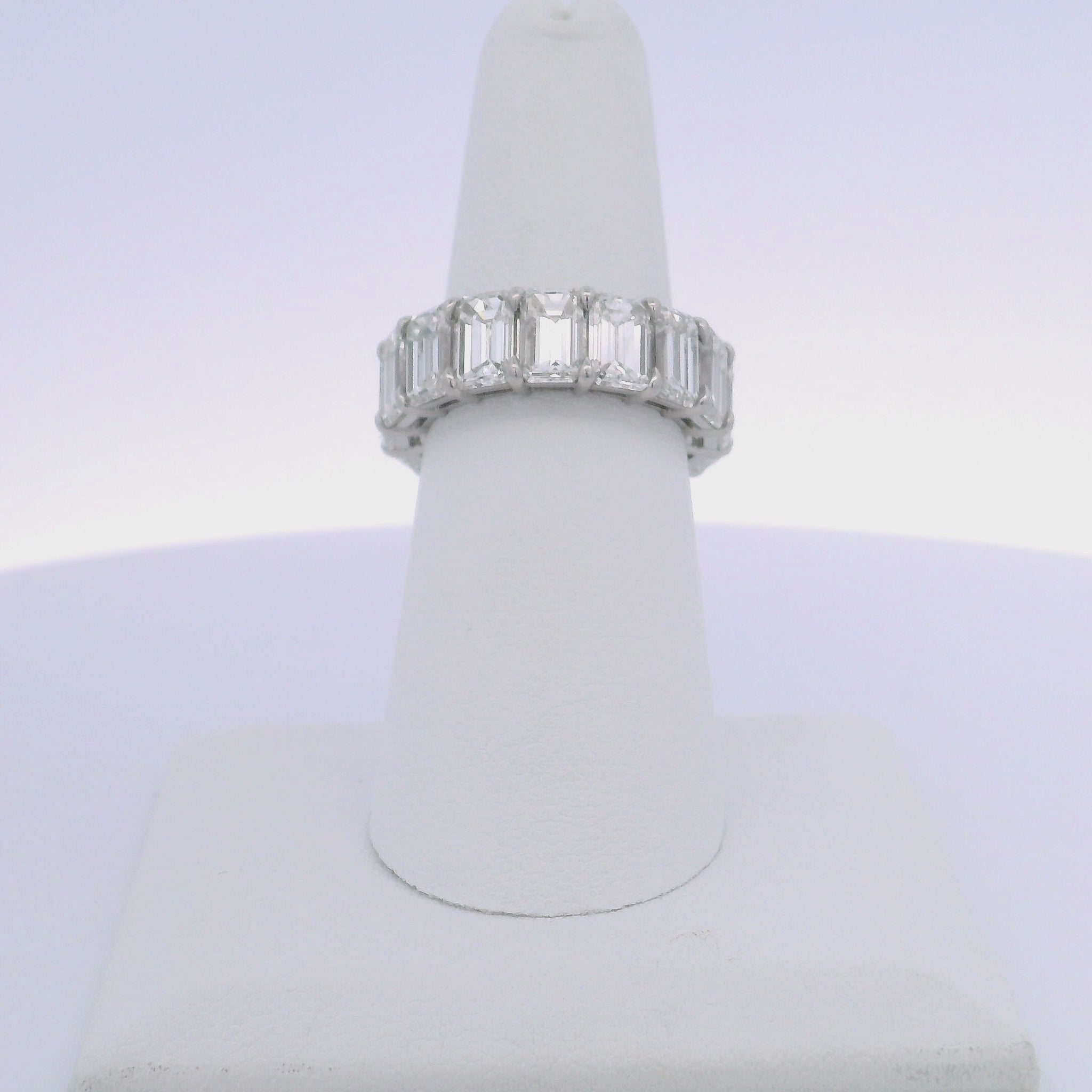 11.85CTW EMERALD CUT DIAMOND ETERNITY BAND