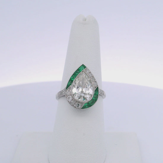 2.80CT ANTIQUE PEAR SHAPED DIAMOND & 1.40CTW EMERALD RING