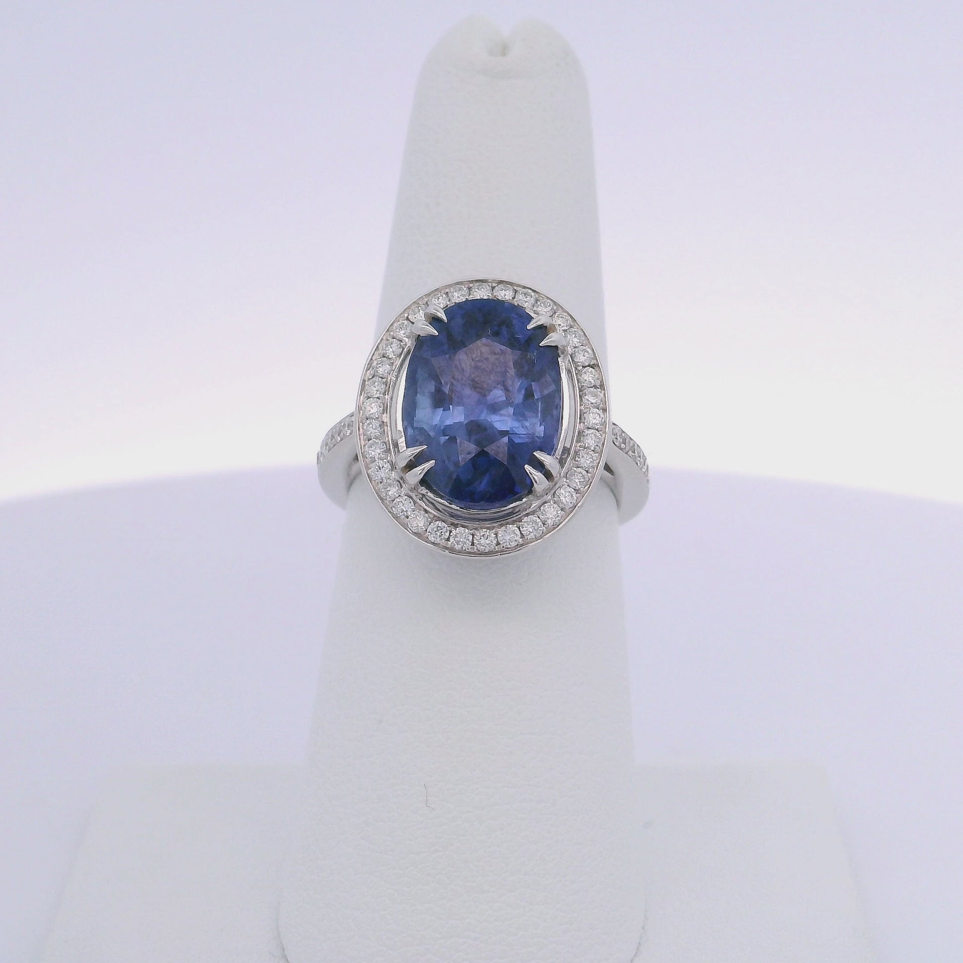 8.07CTW OVAL SAPPHIRE & 0.50CTW ROUND BRILLIANT CUT DIAMOND RING