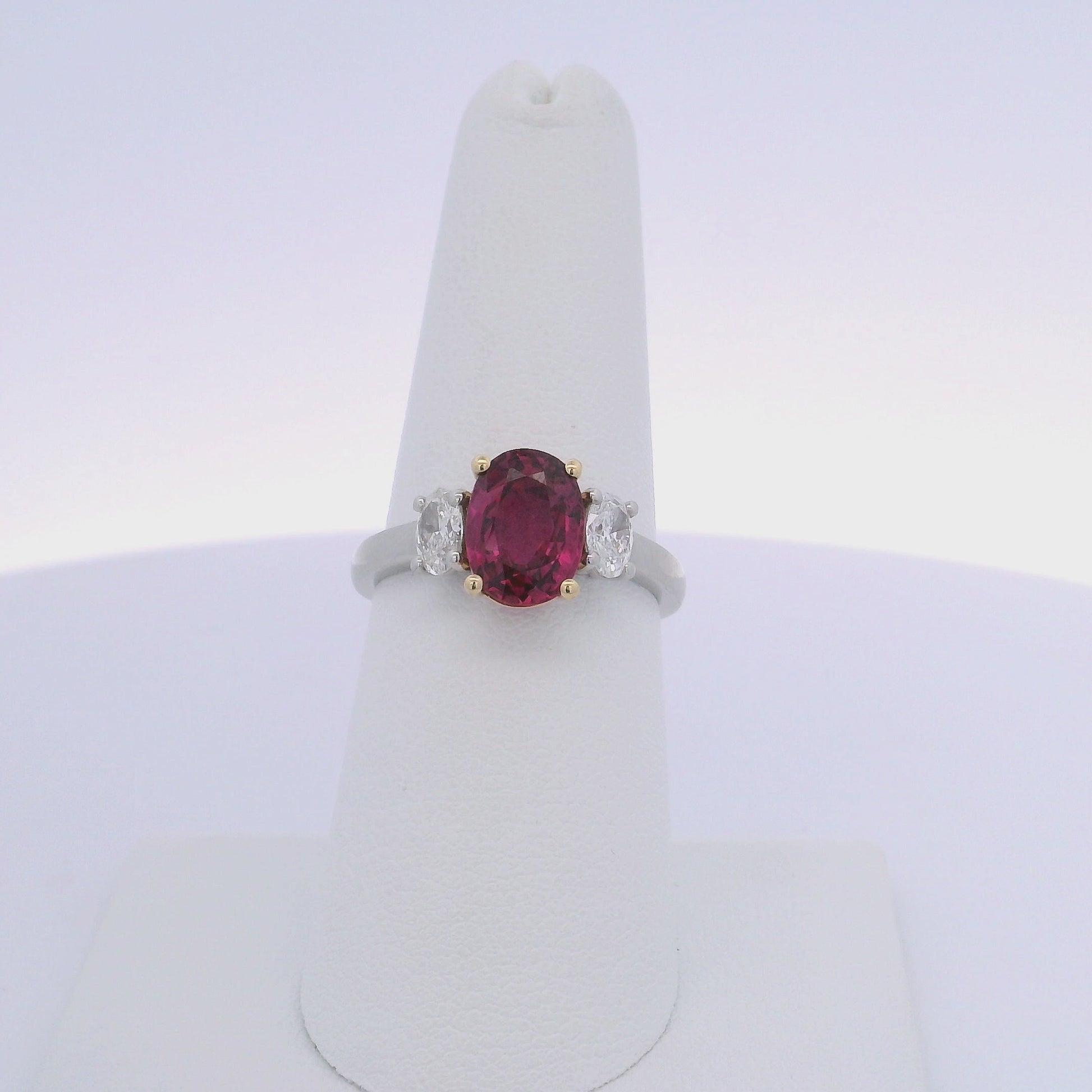 2.43CTW OVAL RUBY & 0.50CTW OVAL CUT DIAMONDS RING