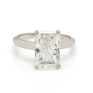3.92ct H SI1 Radiant Cut Diamond Solitaire Ring - GIA Certified