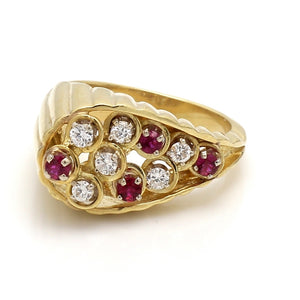 0.35ctw Round Brilliant Cut Diamond and Ruby Ring