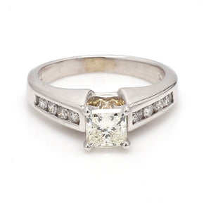0.90ct Princess Cut Diamond Ring