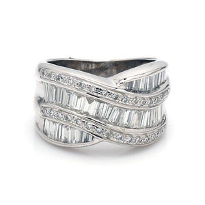 0.43ctw Round Brilliant and Baguette Cut Diamond Band