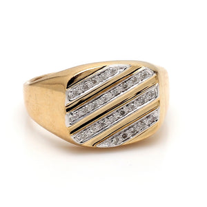 SOLD - 0.16ctw Round Brilliant Cut Diamond Ring